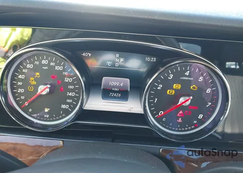 2017 Mercedes-Benz E 300 4Matic z USA, uszkodzony, nr VIN WDDZF4KB5HA047063